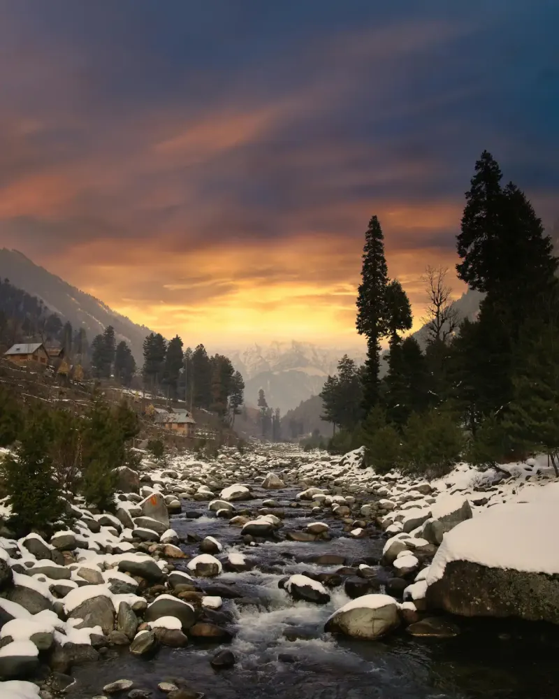 Kashmir Romantic Valley Escape